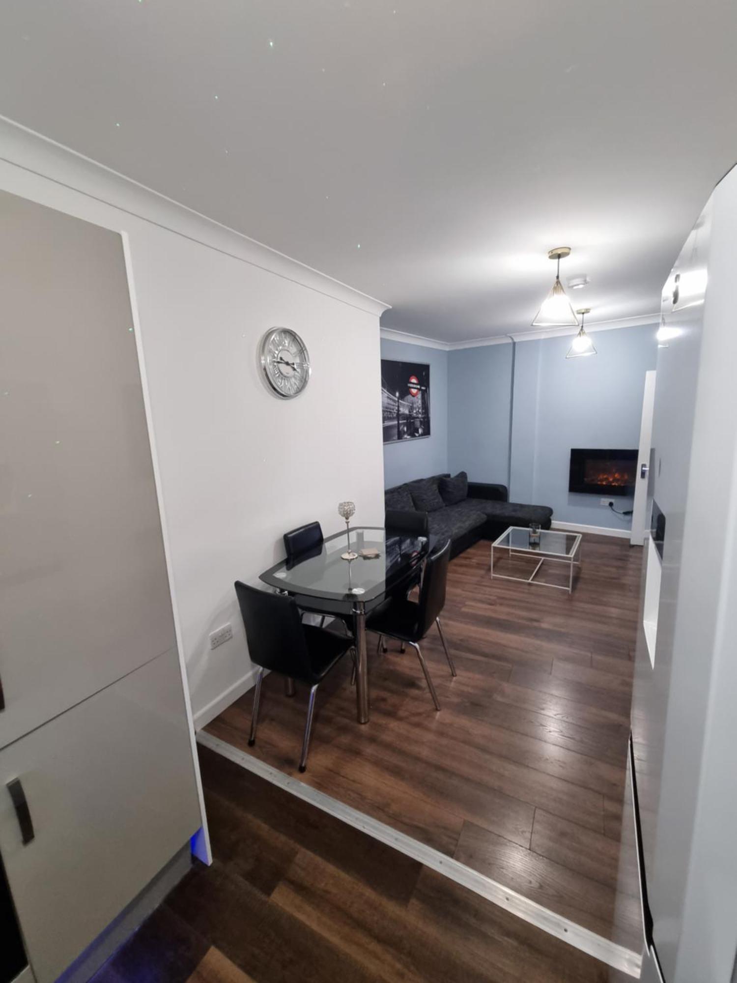 Beautiful Modern Apartment On Wick Lane London Bagian luar foto